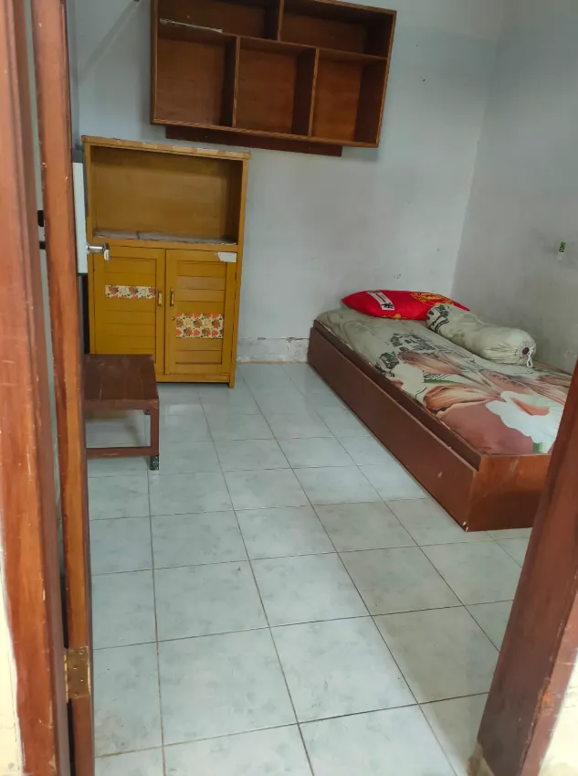 fasillitas kost putri lengkap di malang, kost dengan garasi yang luas, kost dengan lahan parkir luas, kost putri dengan fasilitas mewah di malang, kost putri dengan sarana dan prasarana lengkap di kota malang, kost putri eksklusif dekat UB, kost putri eksklusif yang nyaman daerah malang, kost putri fasilitas lengkap dan nyaman di kota malang, kost putri mahasiswa UB, kost putri mahasiswa UIN, kost putri muslimah di malang untuk mahasiswa Polinema, kost putri muslimah di malang untuk mahasiswa UIN, kost putri muslimah di malang untuk mahasiswa UMM, kost putri terbaik di kota malang, rekomendasi kost putri di malang, rekomendasi kost putri di malang untuk kamu yang sibuk, rekomendasi kost putri fasilitas mewah di malang, rekomendasi kost putri untuk yang sibuk. rekomendasi kost putri untuk mahasiswa aktif
