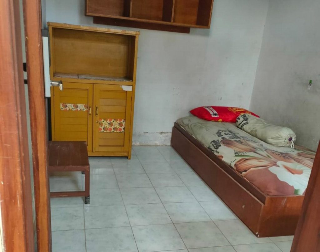 	kost cowok dengan sarana dan prasarana lengkap di kota malang, kost cowok Malang dekat UB, kost putra bersih dan nyaman di malang, kost putra dengan fasilitas lengkap di malang, kost putra dengan fasilitas mewah di malang, kost putra di malang dengan fasilitas paling lengkap, kost putra keren di kota malang, kost putra malang dekat kampus, kost putra malang fasilitas paling lengkap, kost putra recomended di malang, kost putra strategis di malang dekat UB, kost putra terbaik di kota malang, kost untuk anak cowok yang fasilitasnya lengkap dan nyaman di kota malang, rekomendasi kost putra fasilitas mewah di malang
